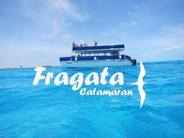 Isla mujeres en Fragata Catamarán